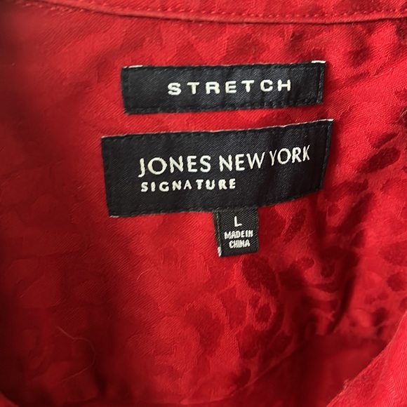 Red jacket - Picture 2 of 3